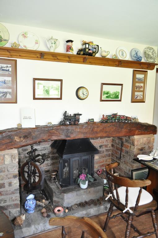 Station Farm Guest House Church Fenton Экстерьер фото